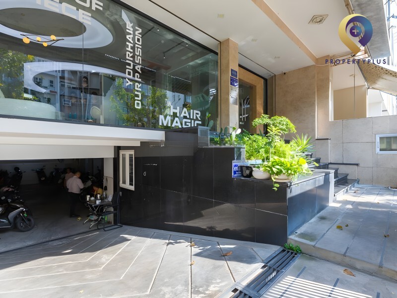 Moderno Building